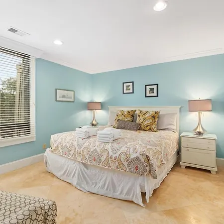 Caravel Court 1043 Vila